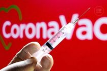 В Україні сьогодні починається вакцинація китайським препаратом CoronaVac