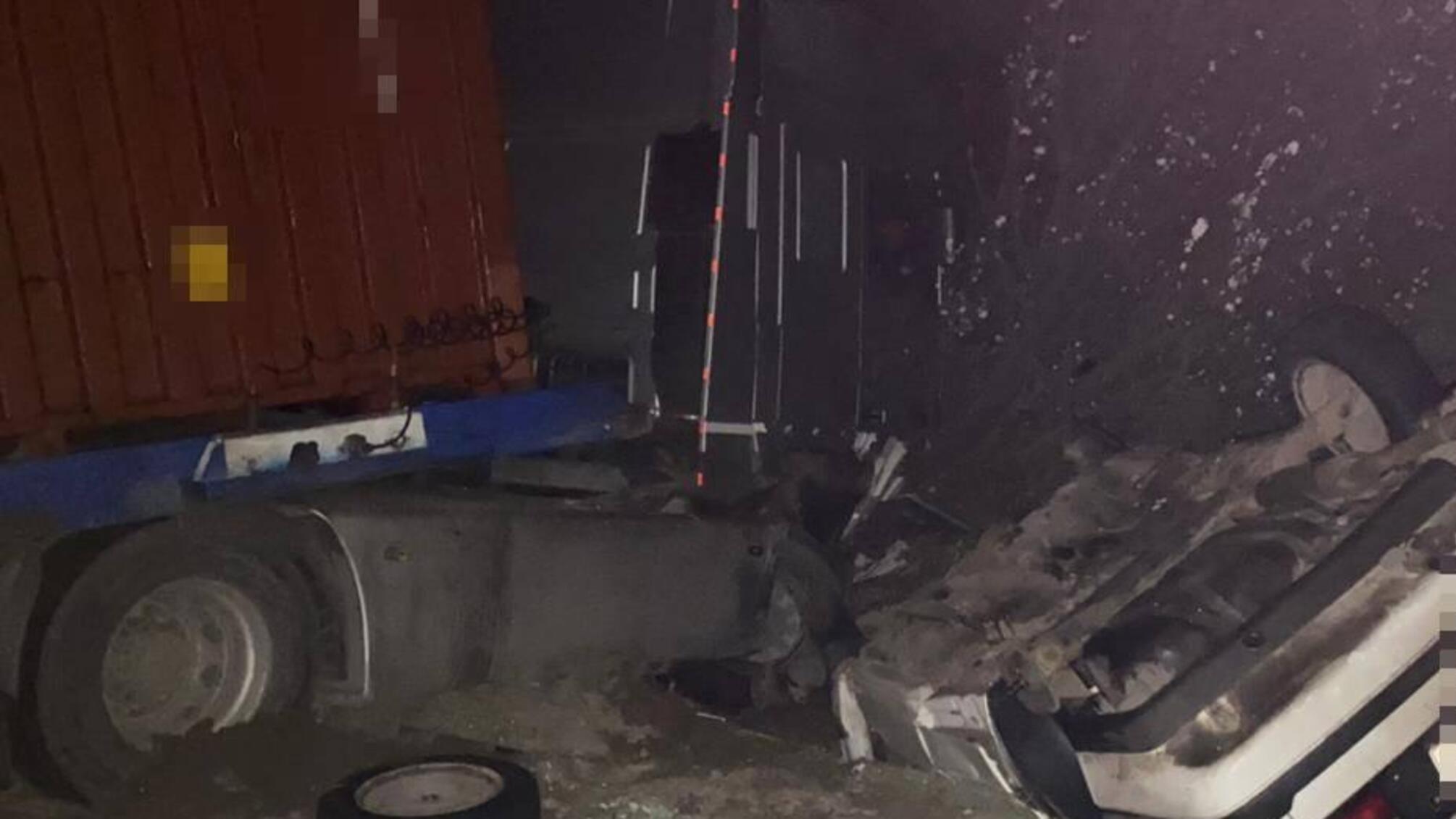 Поліцейські розслідують обставини смертельної ДТП в Одеському районі