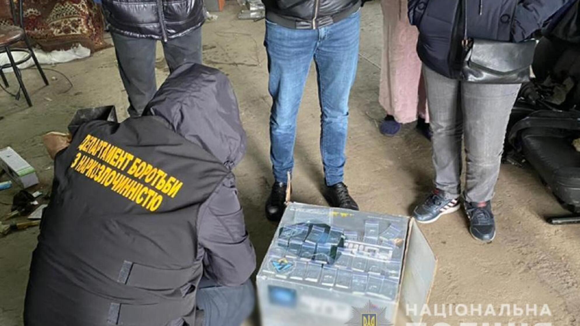 Поліцейські затримали членів наркоугруповання за розповсюдження метамфетаміну на Дніпропетровщині