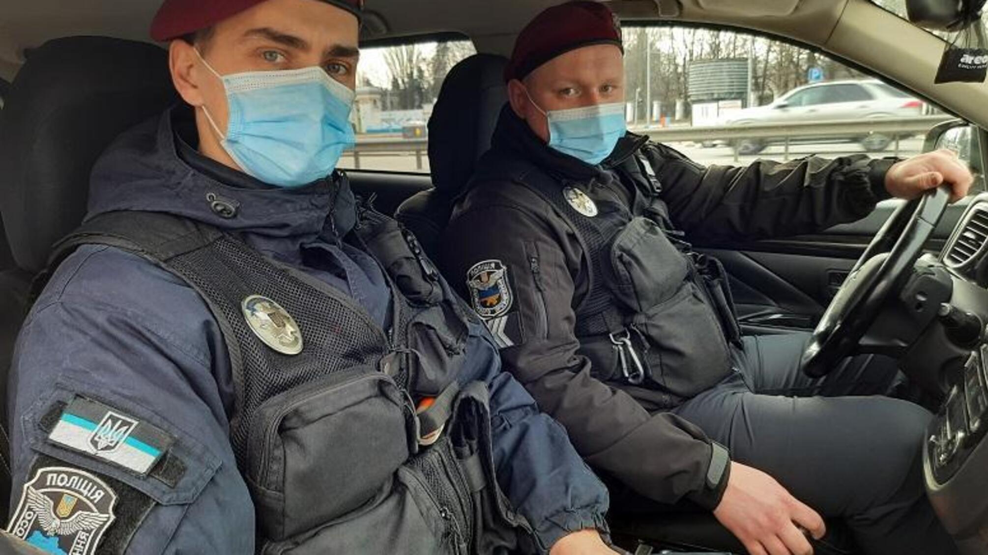У Києві спецпризначенці допомогли хірургу дібратися до лікарні на екстрену операцію