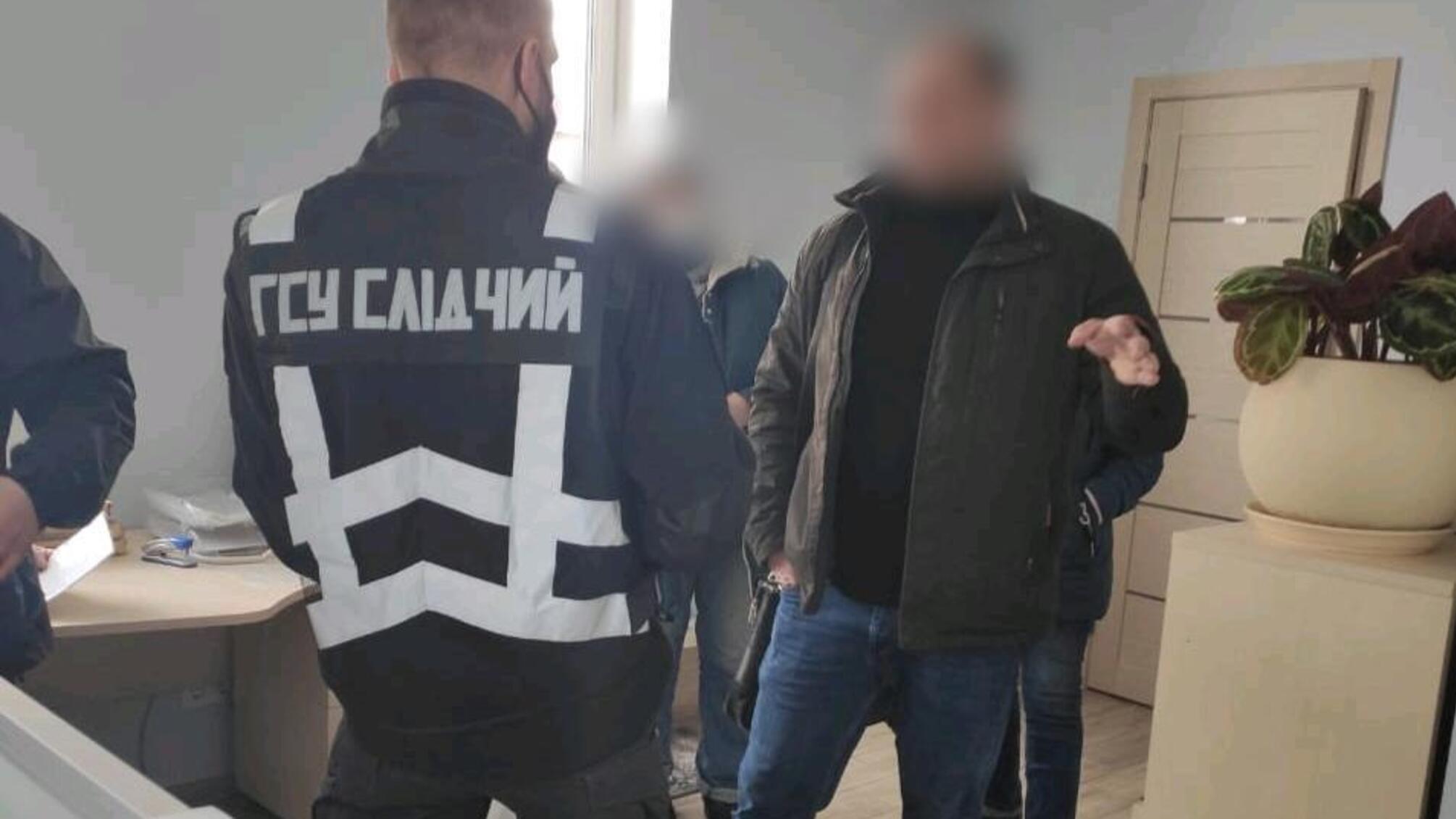 Слідчі Нацполіції викрили схему незаконного ввезення в Україну залізничних вагонів із РФ