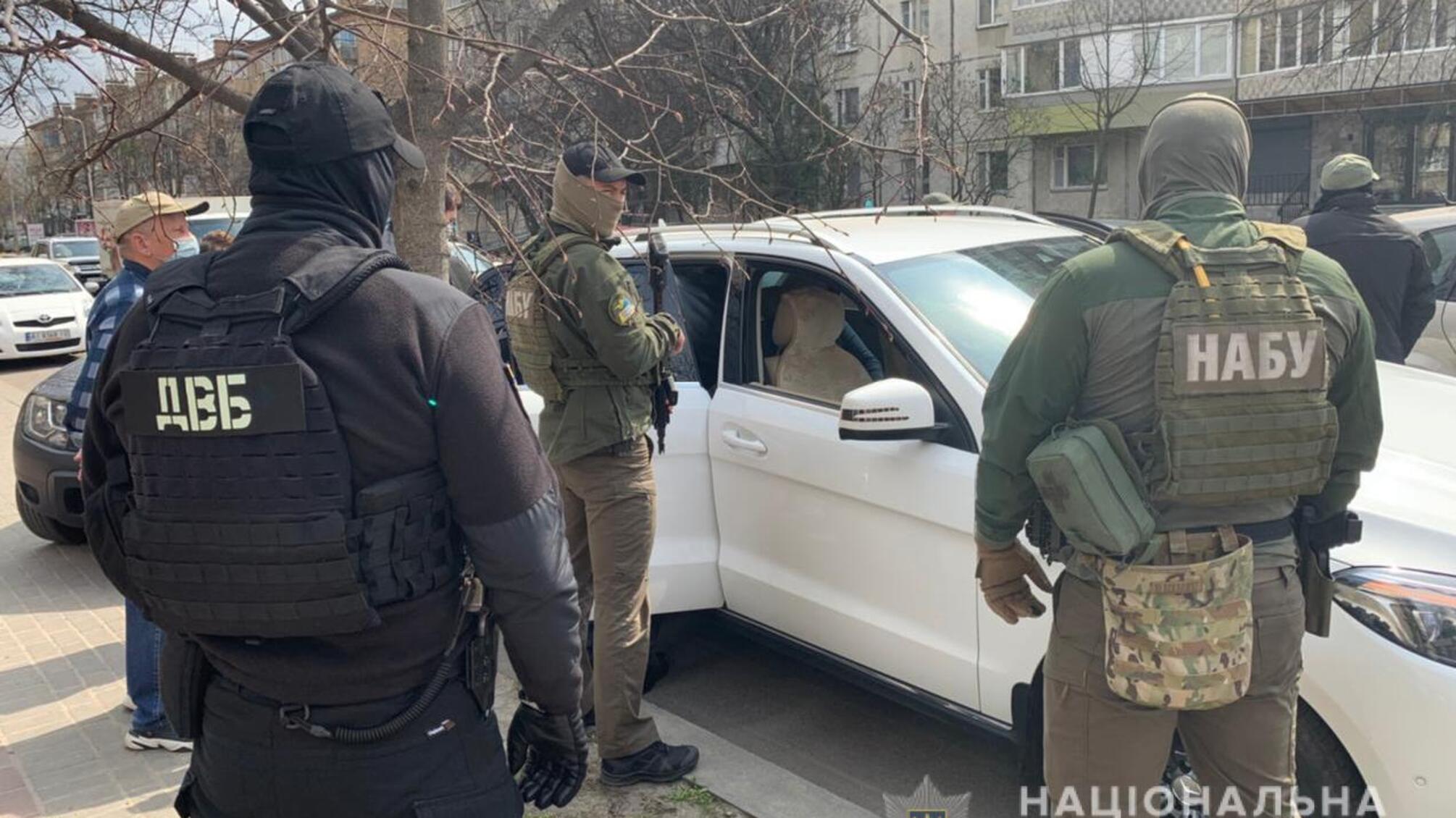 Колишній посадовець Нацполіції підозрюється в одержанні майже мільйона неправомірної вигоди та подальшій легалізації коштів – внутрішня безпека НПУ