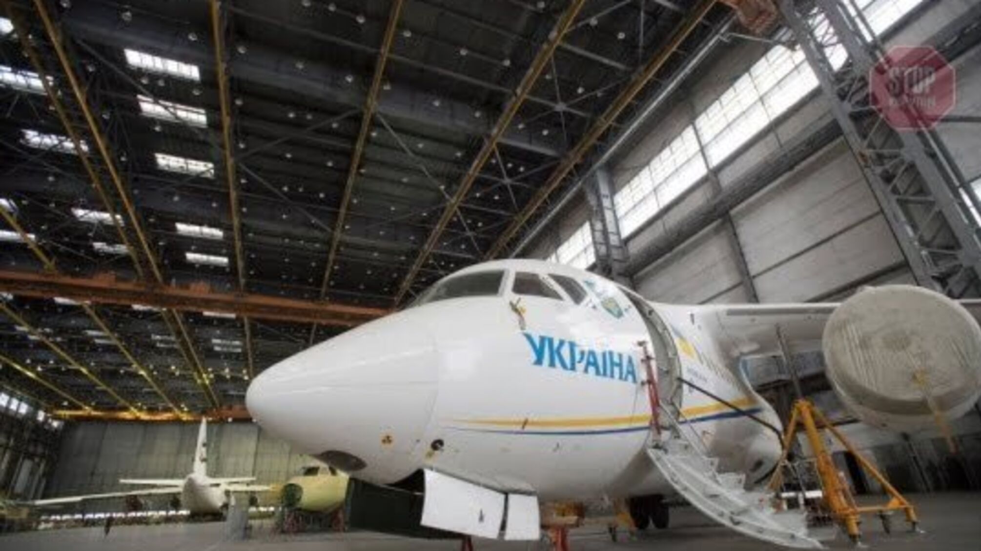 Зеленський скоротив президентський авіапарк