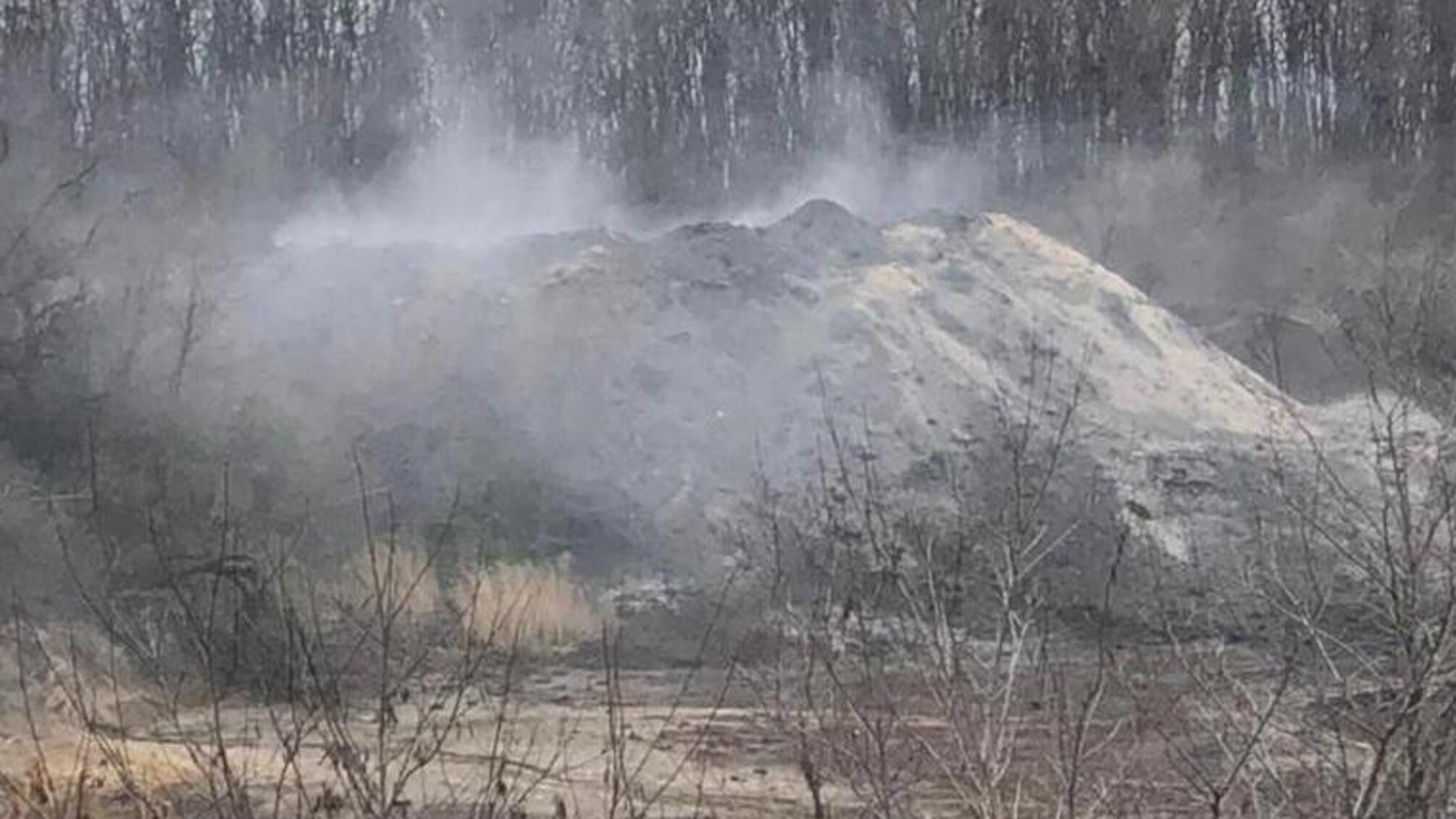 На Дніпропетровщині поліцейські викрили злочинну діяльність посадових осіб, які організували незаконне сміттєзвалище