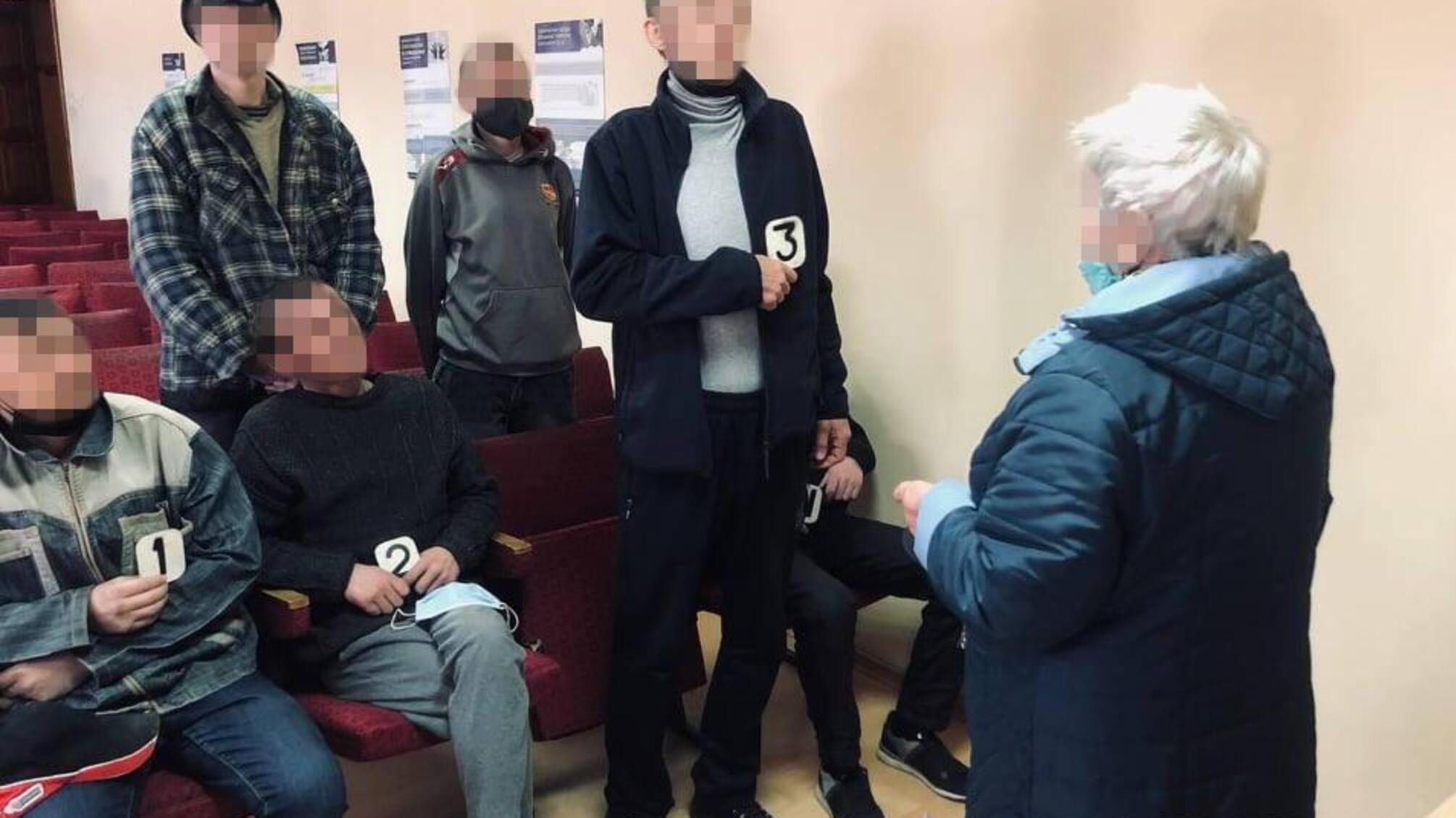 На Луганщині поліцейські затримали шахрая, який діяв за схемою «Ваш родич у біді»