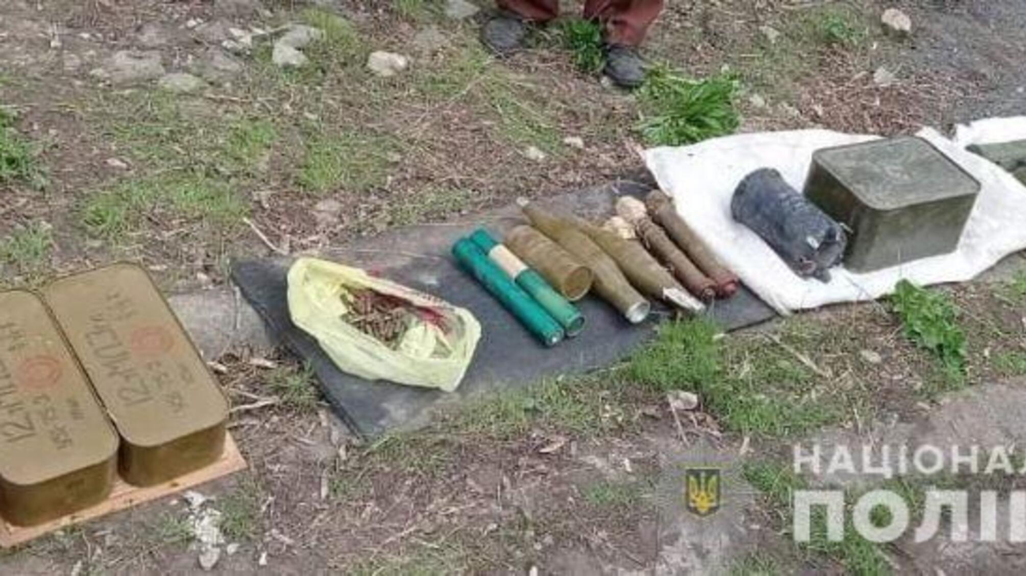 На Луганщині правоохоронці виявили схрон з боєприпасами