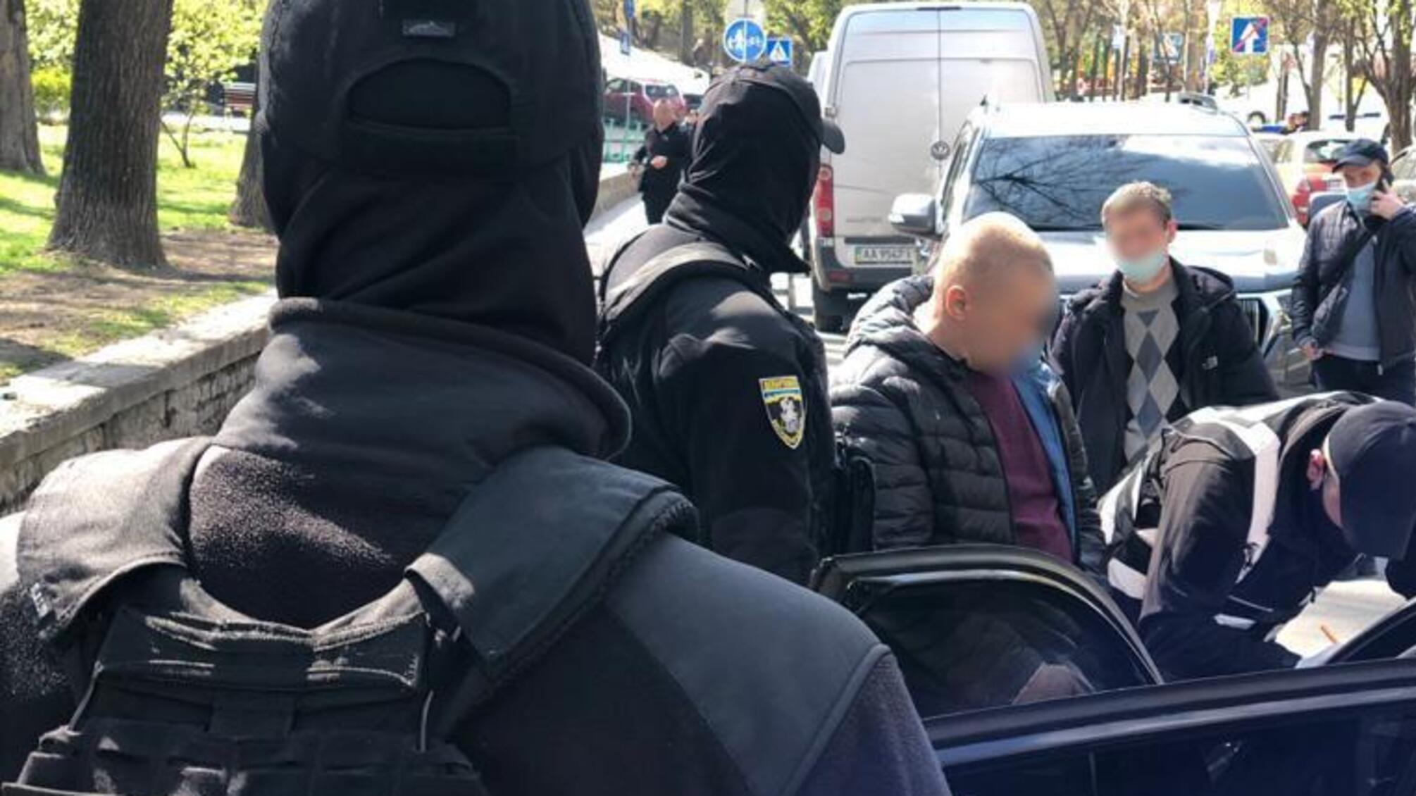 Нацполіція затримала у Києві групу шахраїв, яка «торгувала» посадами високопосадовців