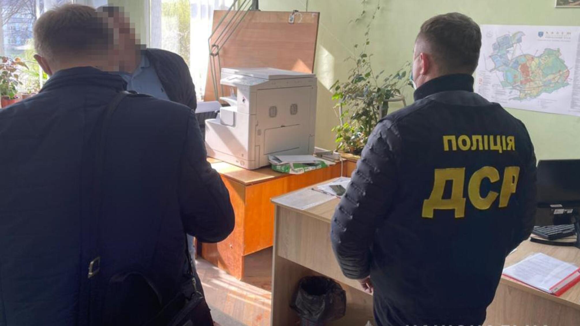 Поліція викрила посадовців Калуської міської ради: погоджували дозволи на будівельні роботи за «винагороду»