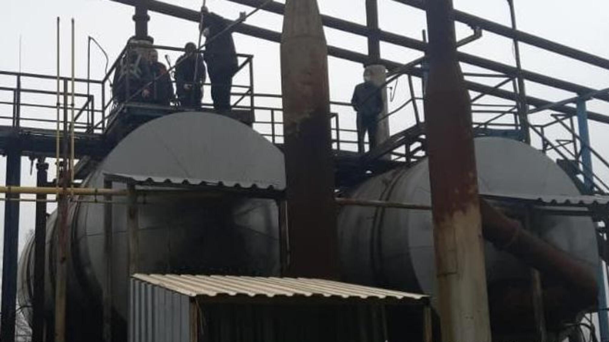 Поліція викрила розкрадання майже 145 млн грн на закупівлі неякісних паливно-мастильних матеріалів для Укрзалізниці та Міноборони