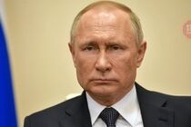 Путін заявив, що Росія стягнула війська до кордону України “заради своєї безпеки” 
