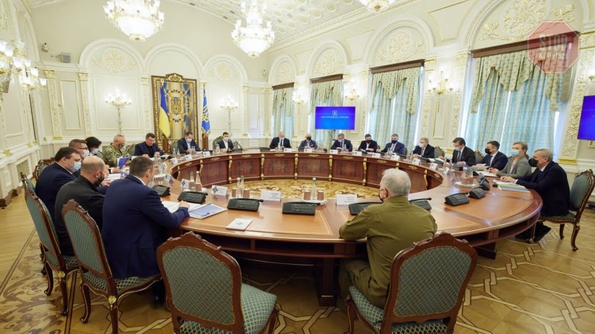 СМИ: СНБО может ввести санкции против главных 'обнальщиков' страны и лидеров преступного мира