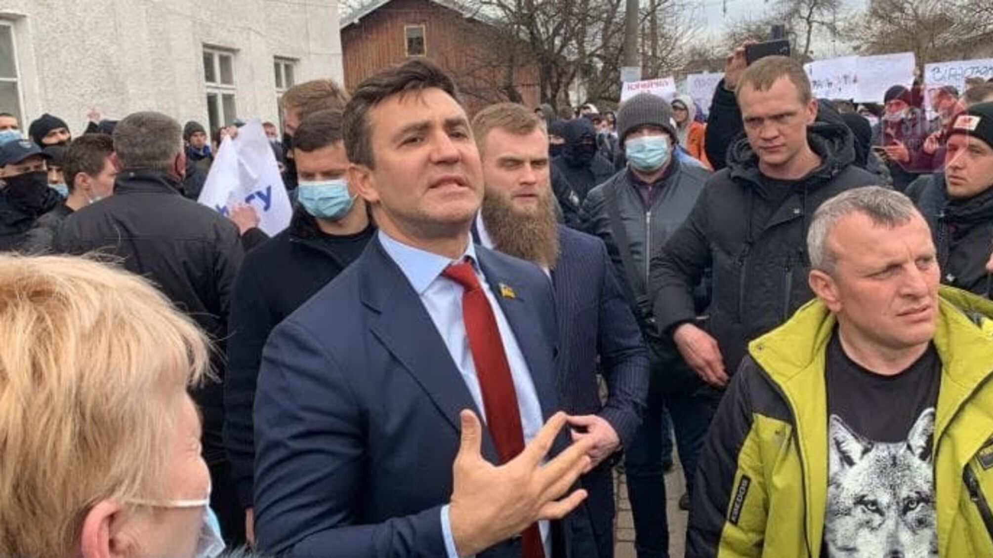 Тищенко зчинив бучу на 87 окрузі, де балотується Вірастюк