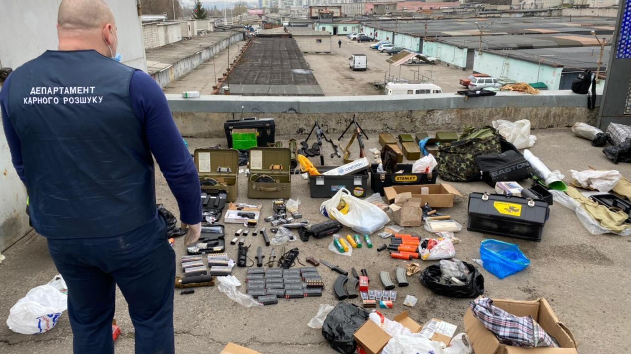 У Харкові поліцейські вилучили арсенал зброї та боєприпасів