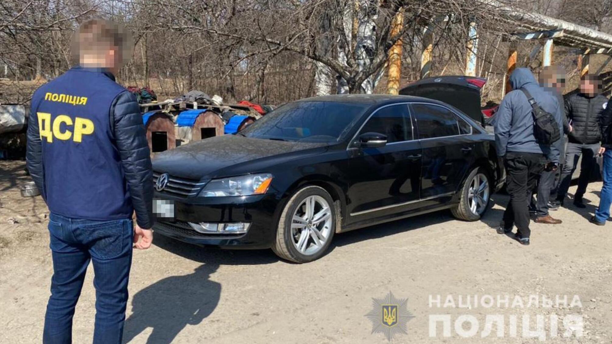 У Харкові поліція повідомила про підозру чотирьом зловмисникам, які катували чоловіка