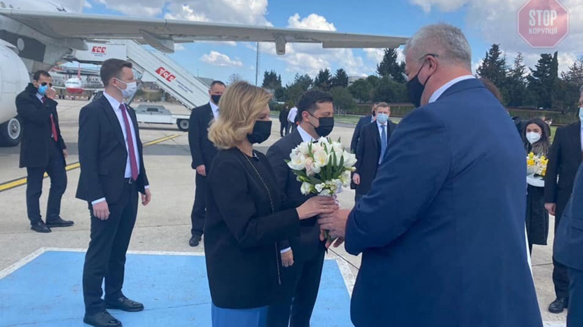Президент прибув з візитом до Туреччини