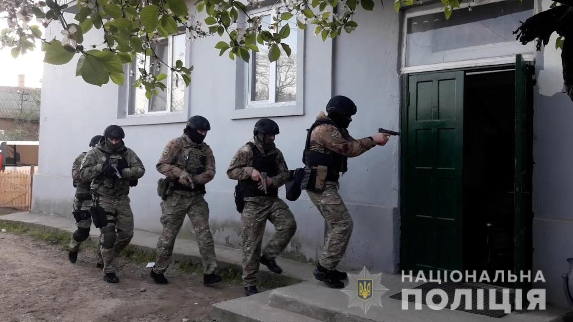 Білгород-дністровські правоохоронці провели пів сотні санкціонованих обшуків у підозрюваних у вчиненні злочинів