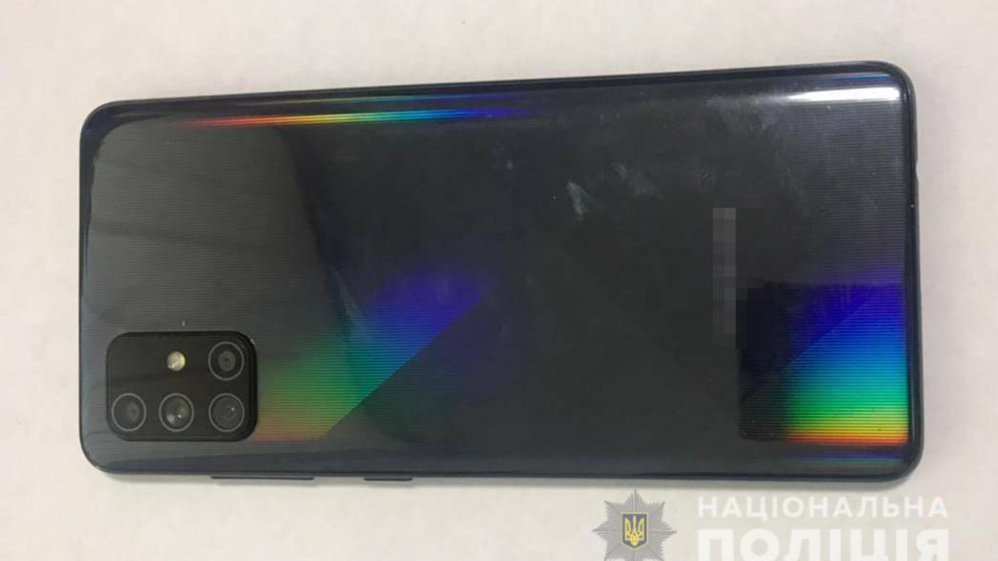 Поліцейські затримали двох неповнолітніх, які в Київському районі Одеси пограбували перехожого