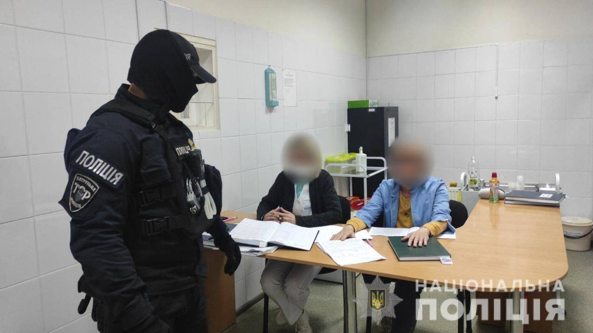 В Одесі правоохоронці викрили групу лікарів, які порушували правила використання наркотичних засобів і торгували рецептами на право їх придбання