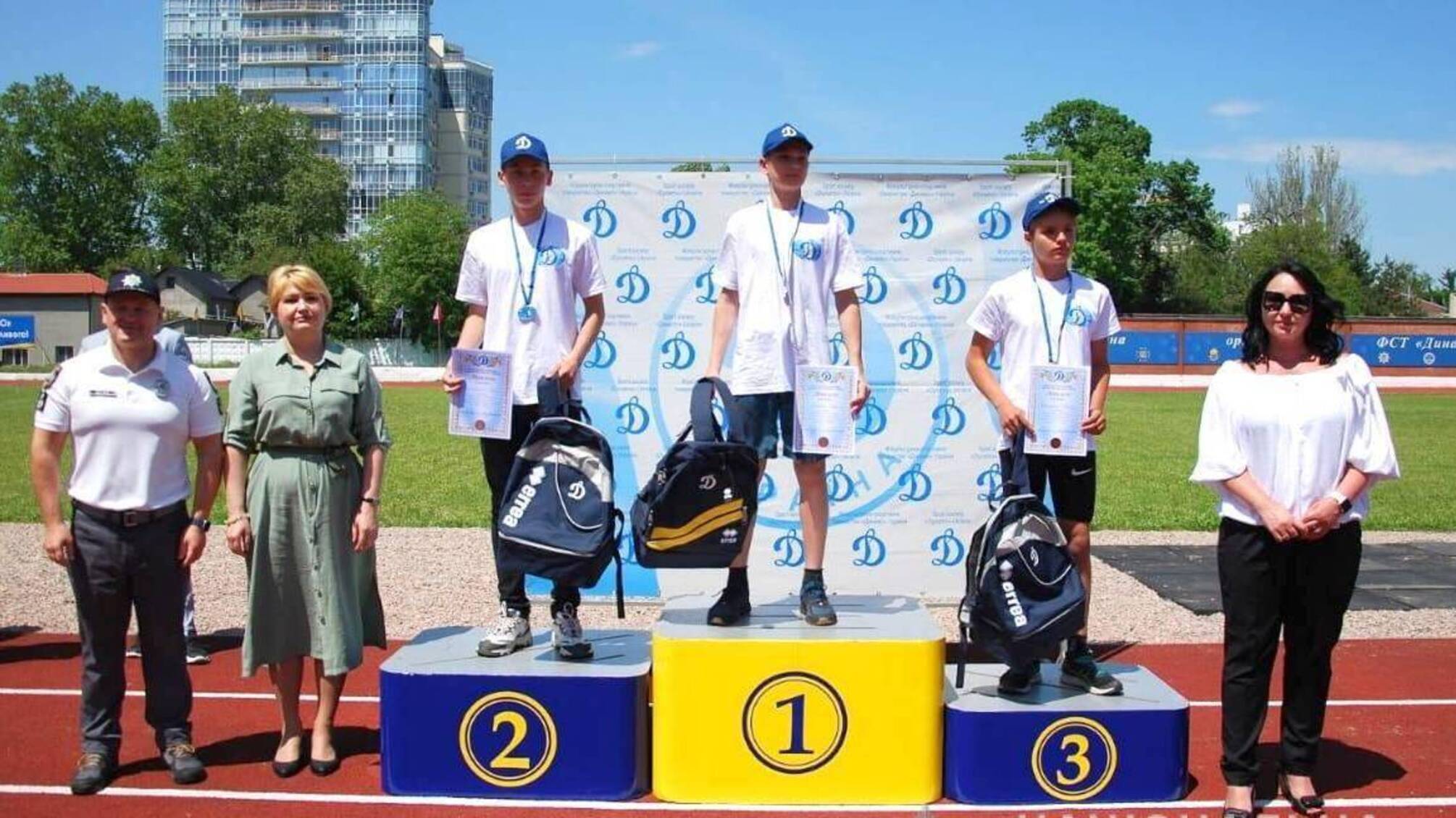 Керівник одеської поліції привітав юних динамівців - чемпіонів з легкоатлетичного чотириборства