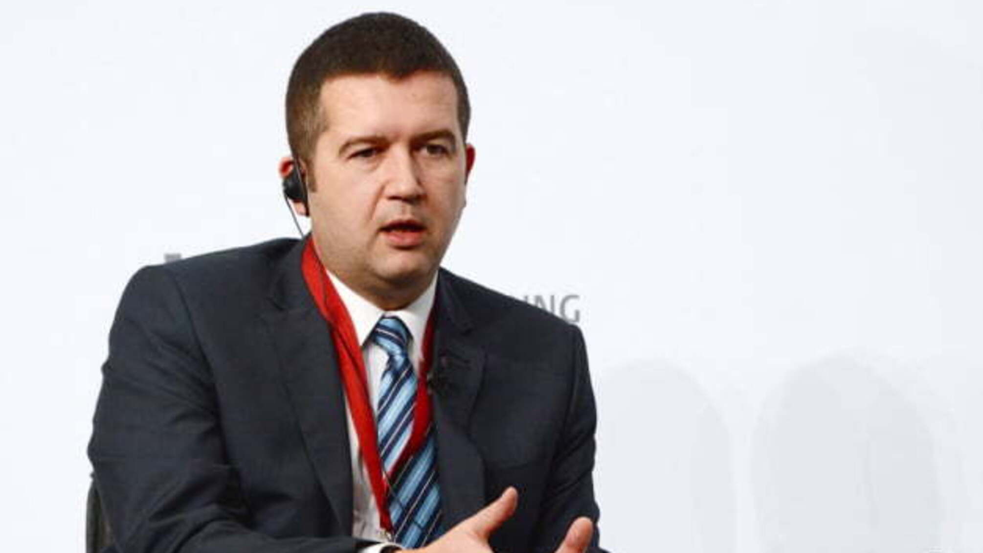 Вибухи на артскладах та Sputnik V: у Чехії політичний скандал з віцепрем’єром