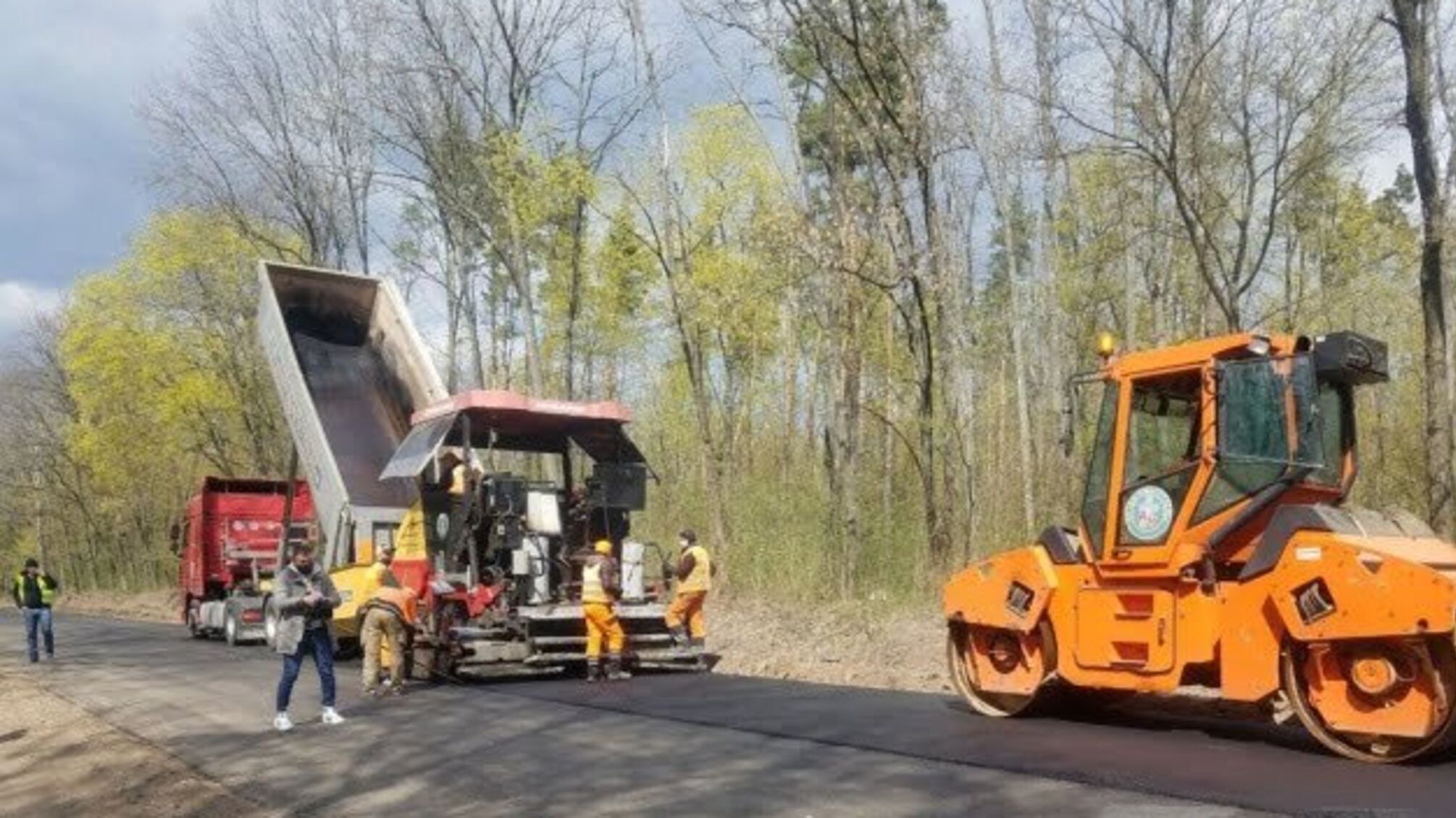 На Чернігівщині ремонтують дорогу до Ічнянського національного парку
