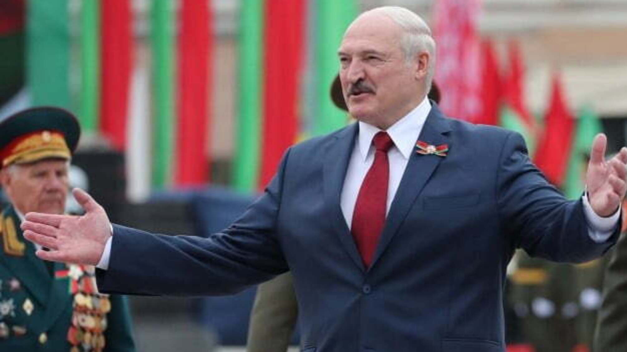 Лукашенко позбавив звань понад 80 колишніх силовиків