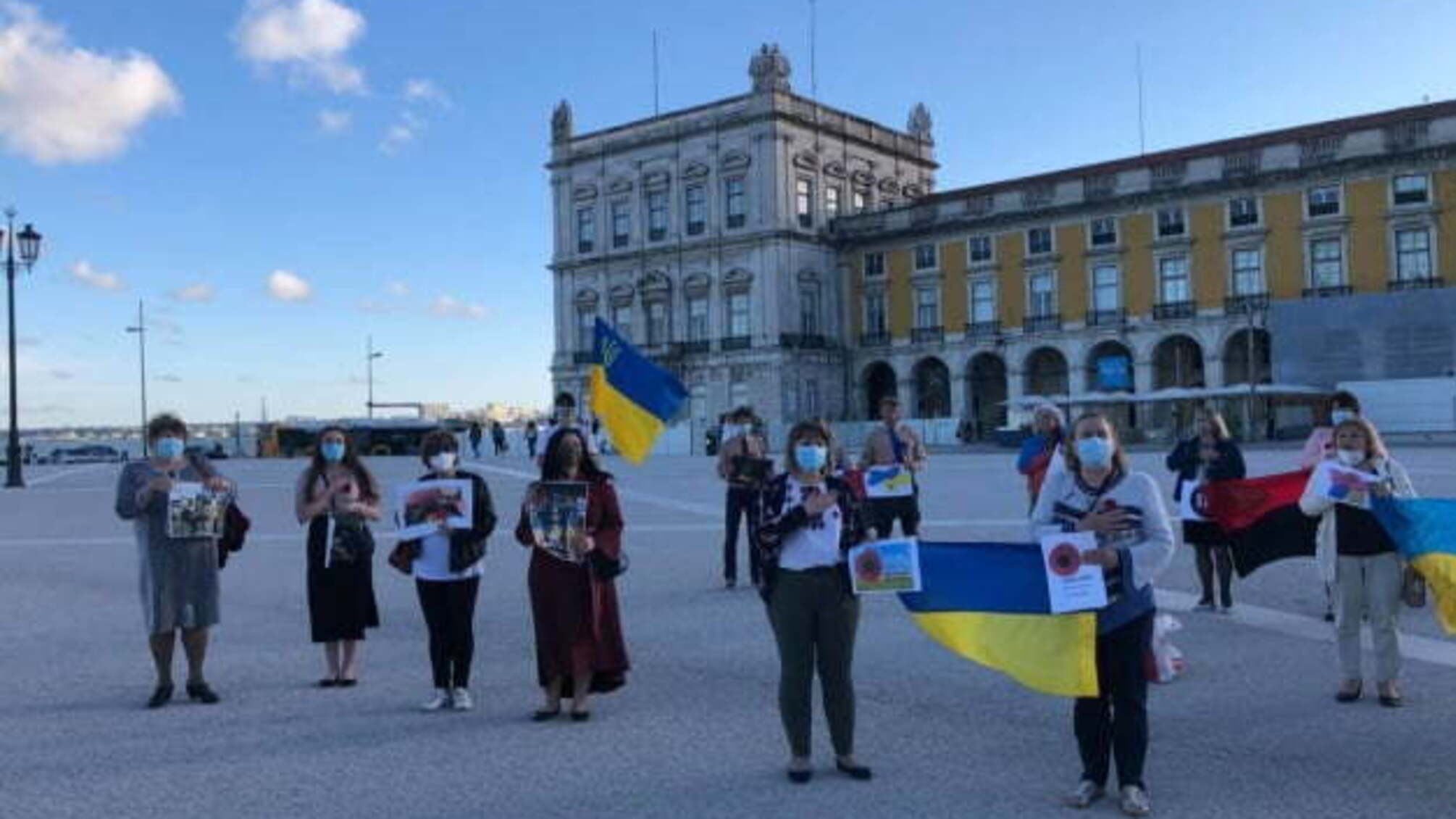 Українці в Португалії закликали парламент країни засудити політику місцевих комуністів щодо України