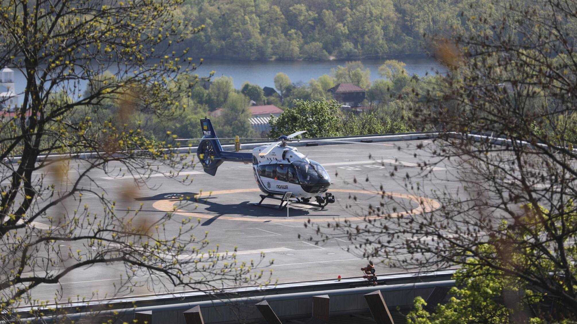 Арсен Аваков: «МВС розгортає інфраструктуру обслуговування авіаційної техніки»