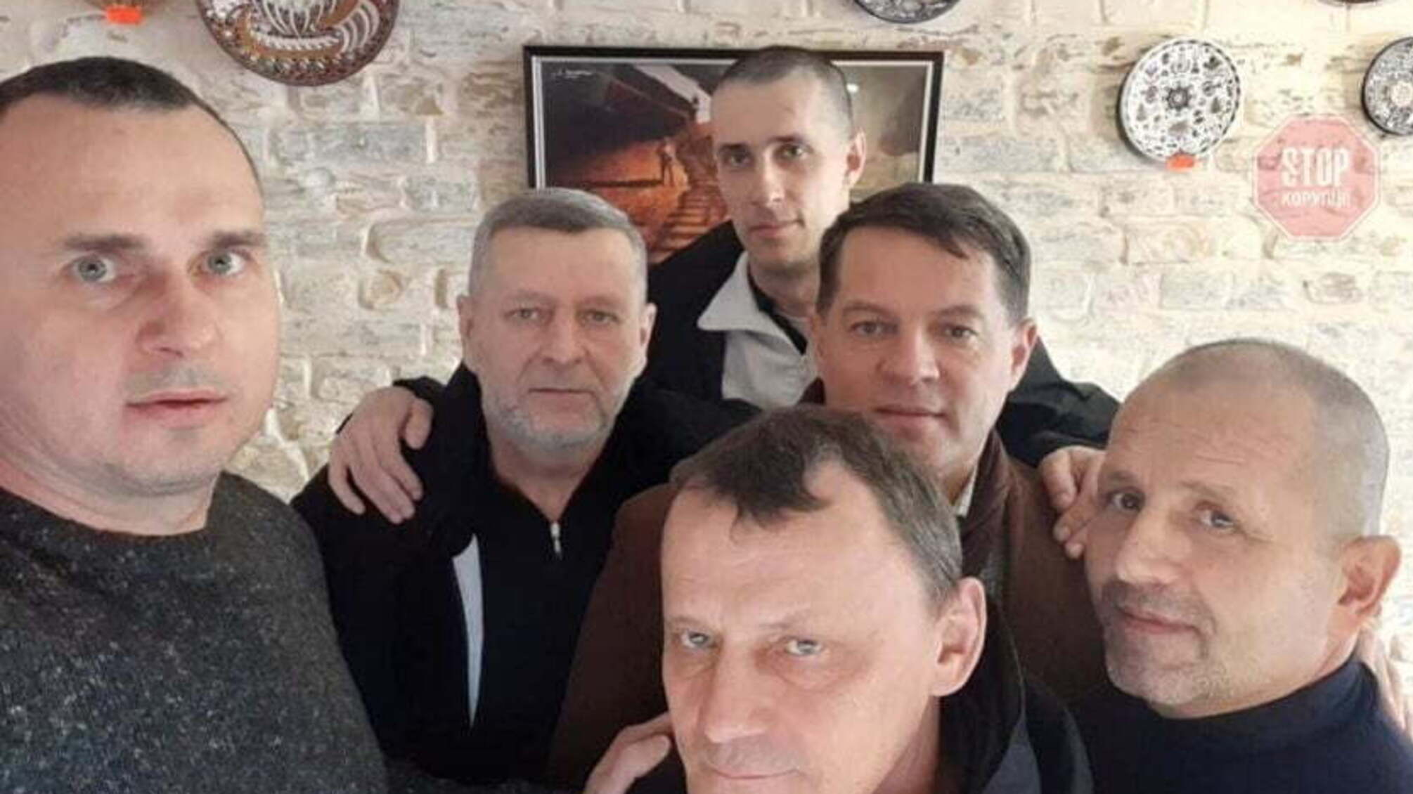 Экс-пленники Кремля хотят встретиться с Зеленским