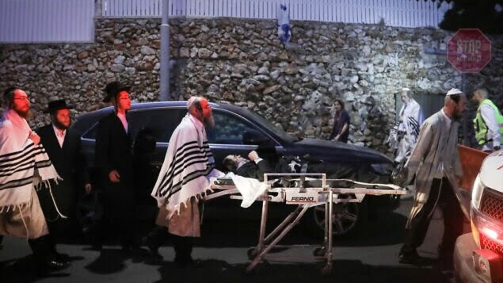 Обрушение трибуны в израильской синагоге: более 210 человек получили ранения, есть погибшие (фото)