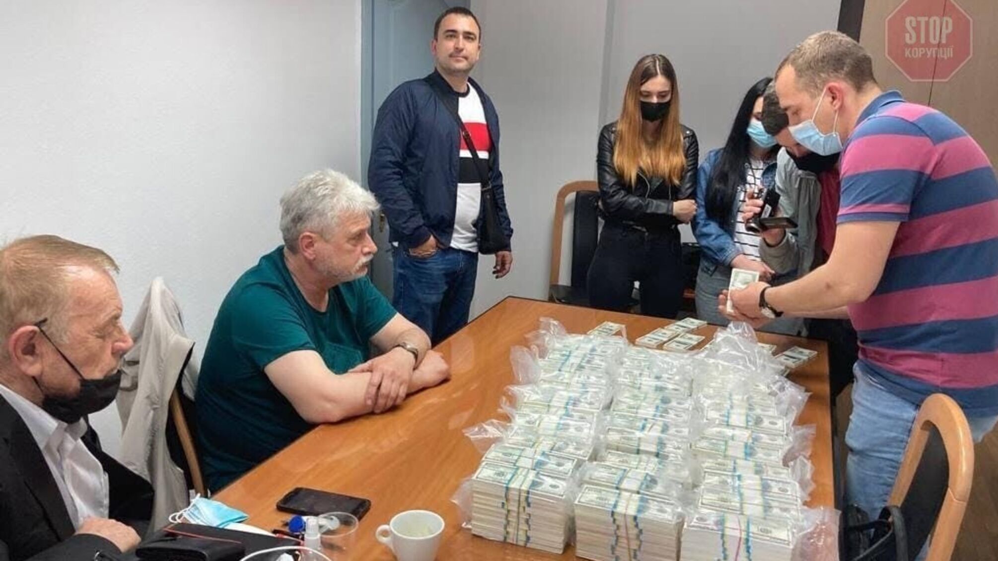 3,5 мільйона доларів за крісло голови ОДА: на Кіровоградщині затримали «рішал»