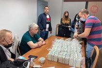 3,5 мільйона доларів за крісло голови ОДА: на Кіровоградщині затримали  «рішал»