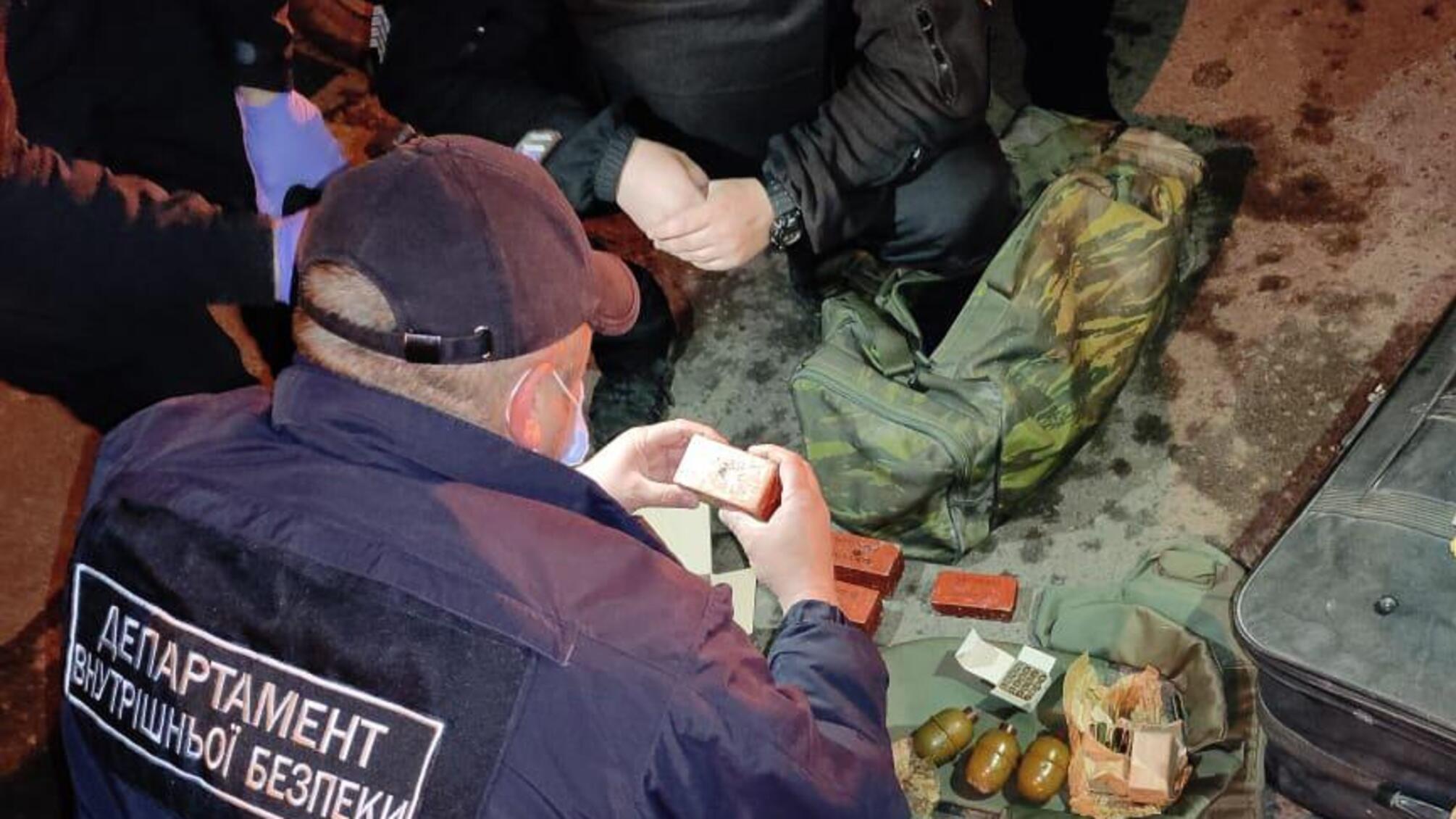Колишній міліціонер Донецької області викритий на збуті зброї та боєприпасів – внутрішня безпека Нацполіції