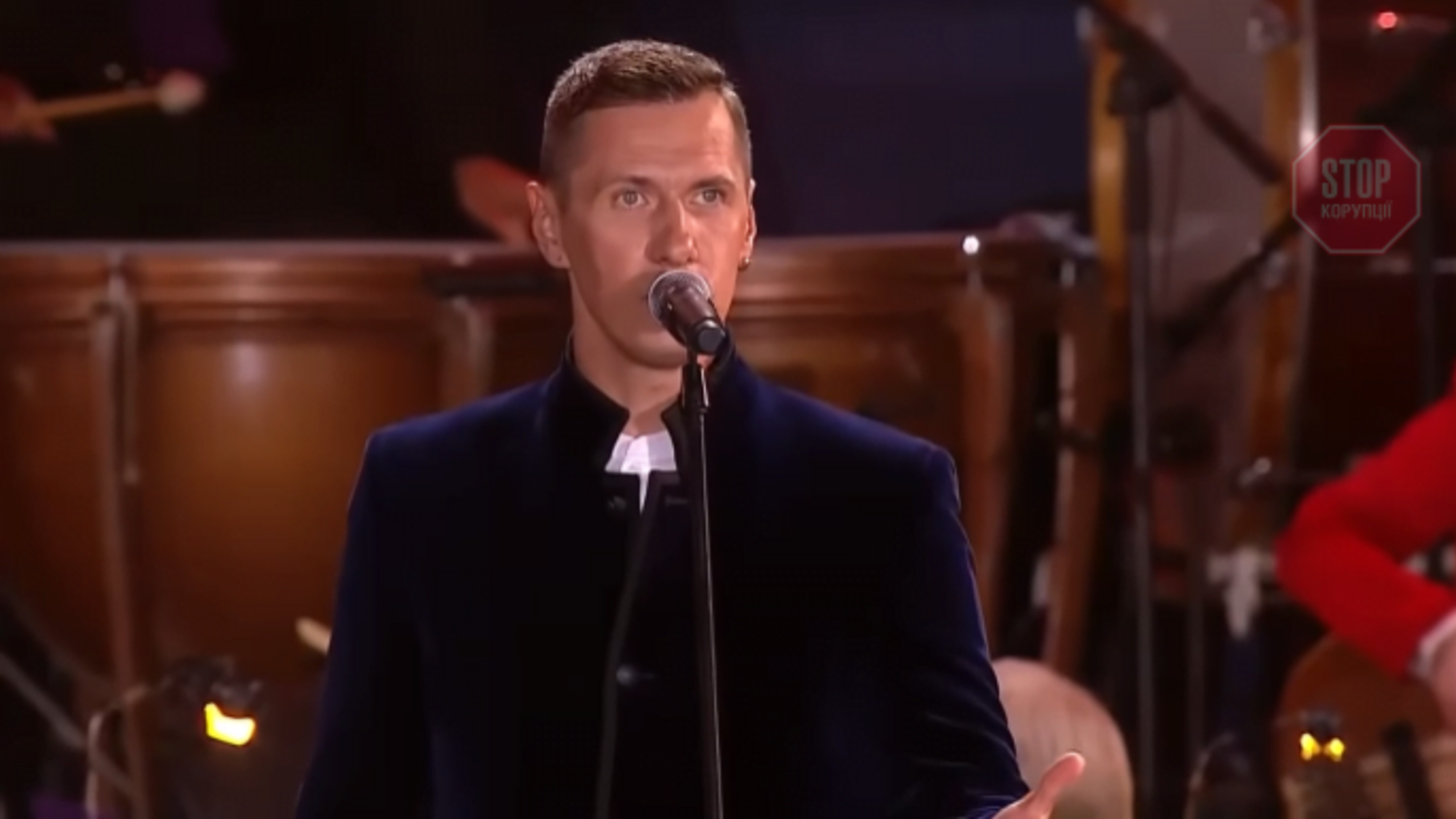 СМИ: В Латвии местного артиста проверяют из-за визита в оккупированный Крым