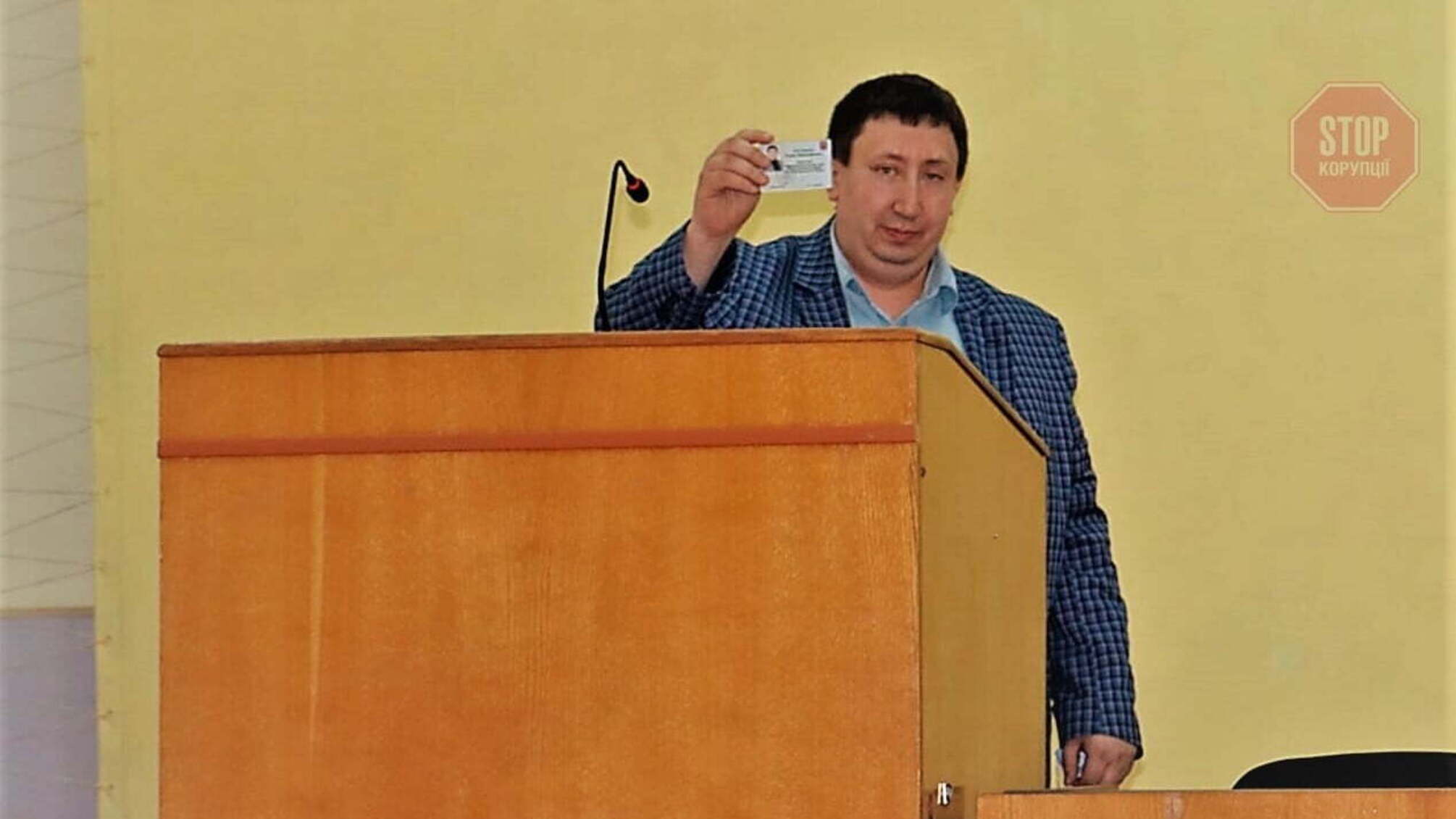 Активіст відокремленого підрозділу ВГО «Стоп корупції» у Марганці став депутатом (фото)