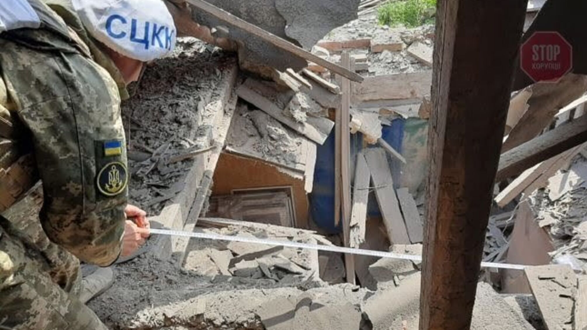 На Донбасі російські найманці із міномету обстріляли цивільних