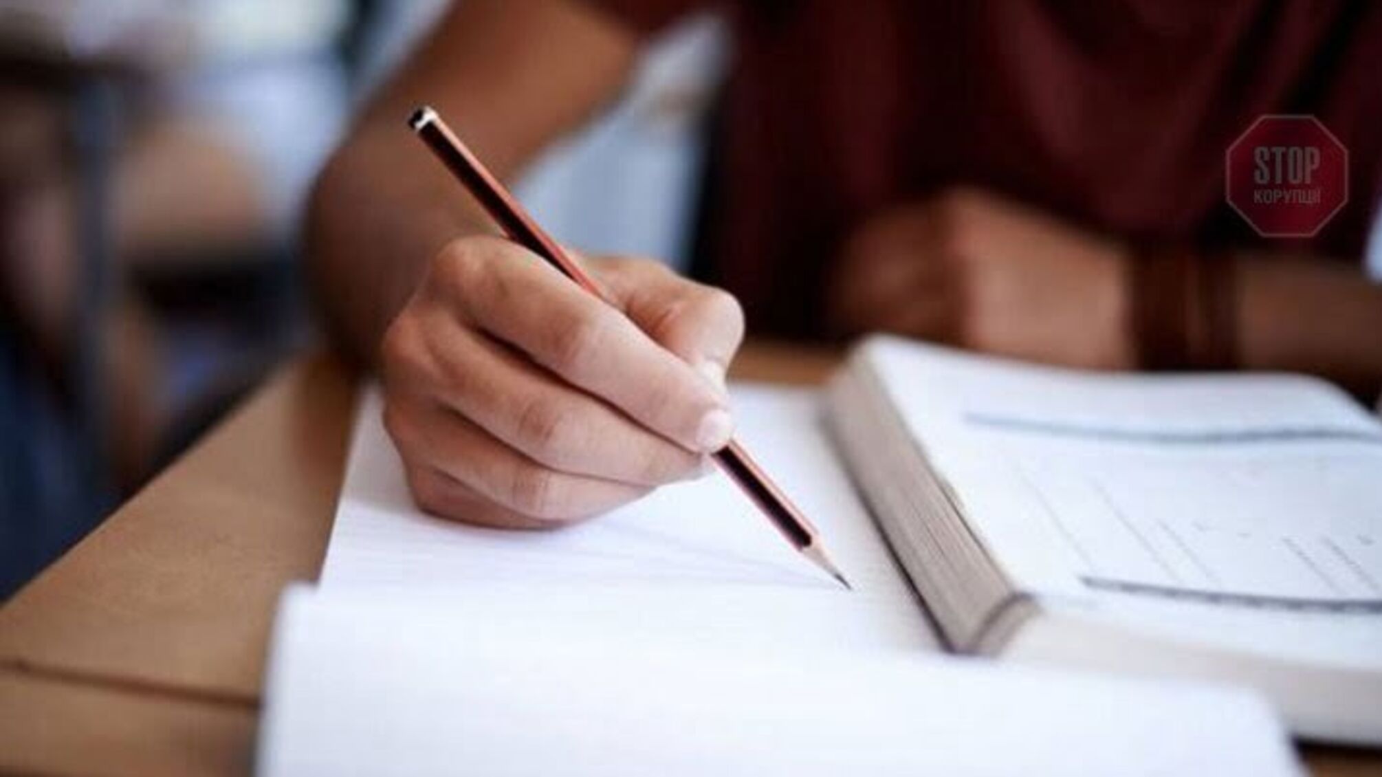 Новини Дніпра: у місті з 11 травня учні середніх та старших класів повернуться до шкіл