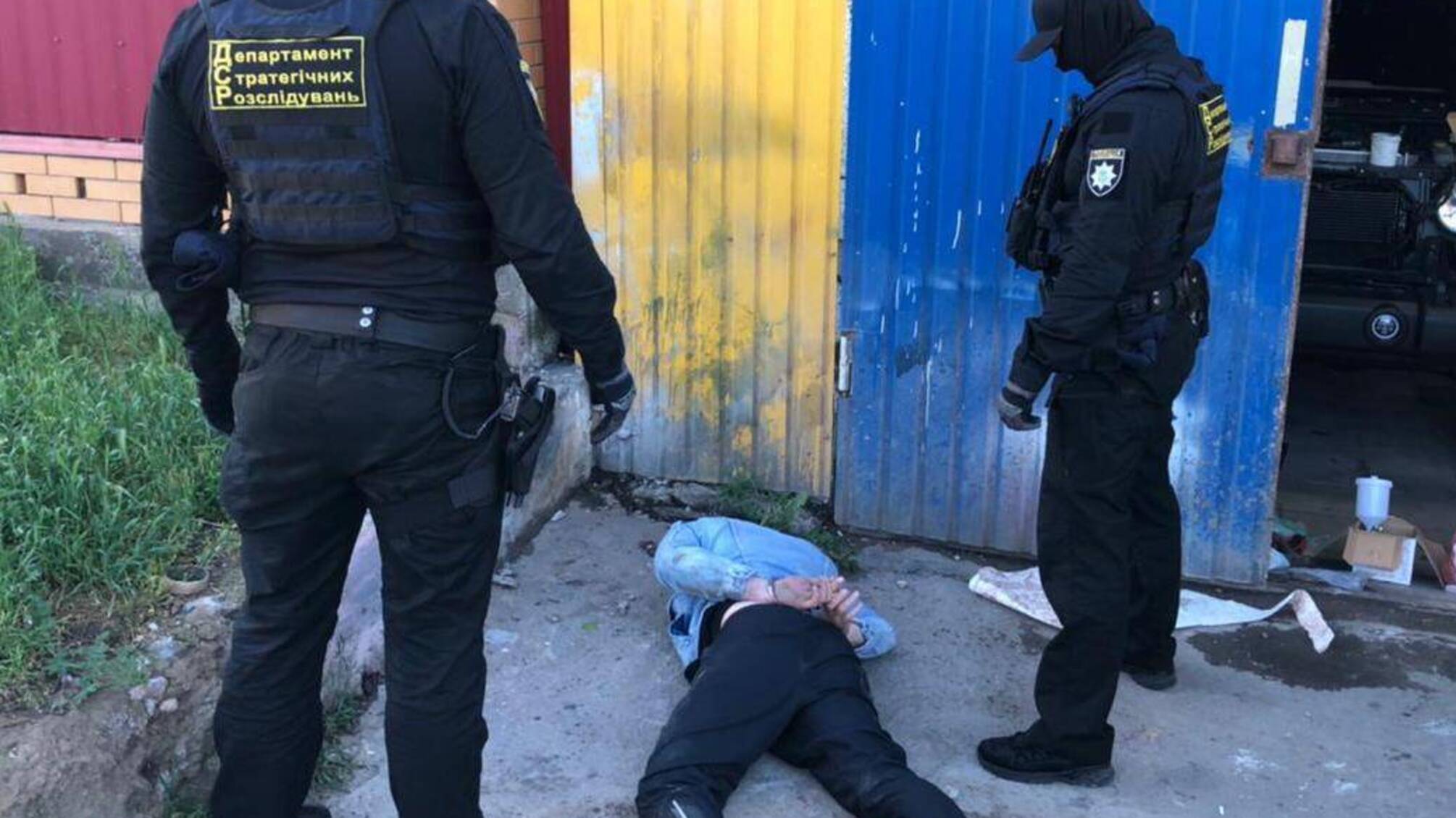 Вимагання коштів з мешканців Одещини - поліція затримала «смотрящого» та його спільника