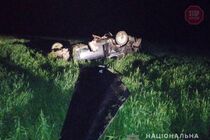 В Николаевской области автомобиль вылетел в кювет, есть погибшие (фото)