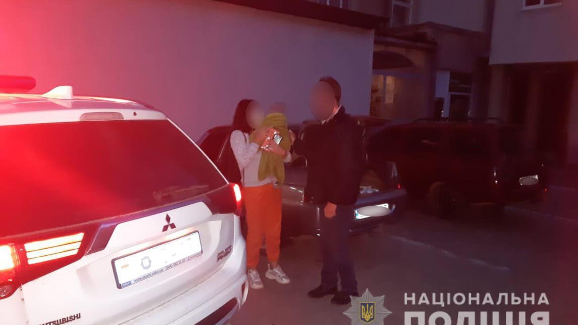 Поліцейські супроводили в лікарню у Херсон авто з немовлям, яке терміново потребувало медичної допомоги