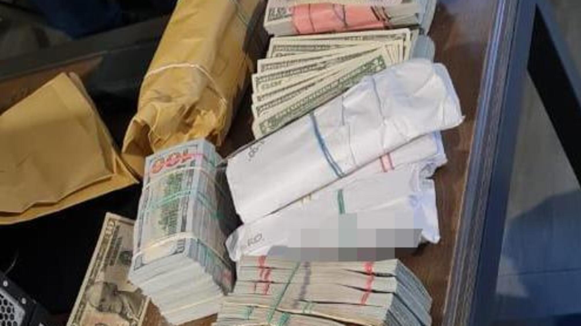 Понад 3,2 млн доларів США злочинного «общака» вилучили у затриманих «ворів в законі»