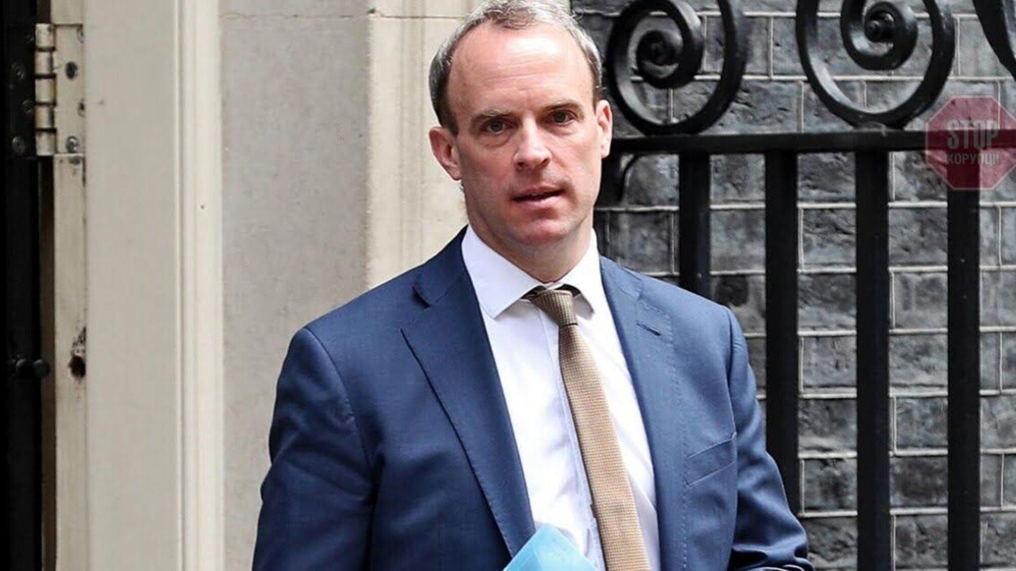 Глава МЗС Британії закликав G7 боротися з російськими фейками