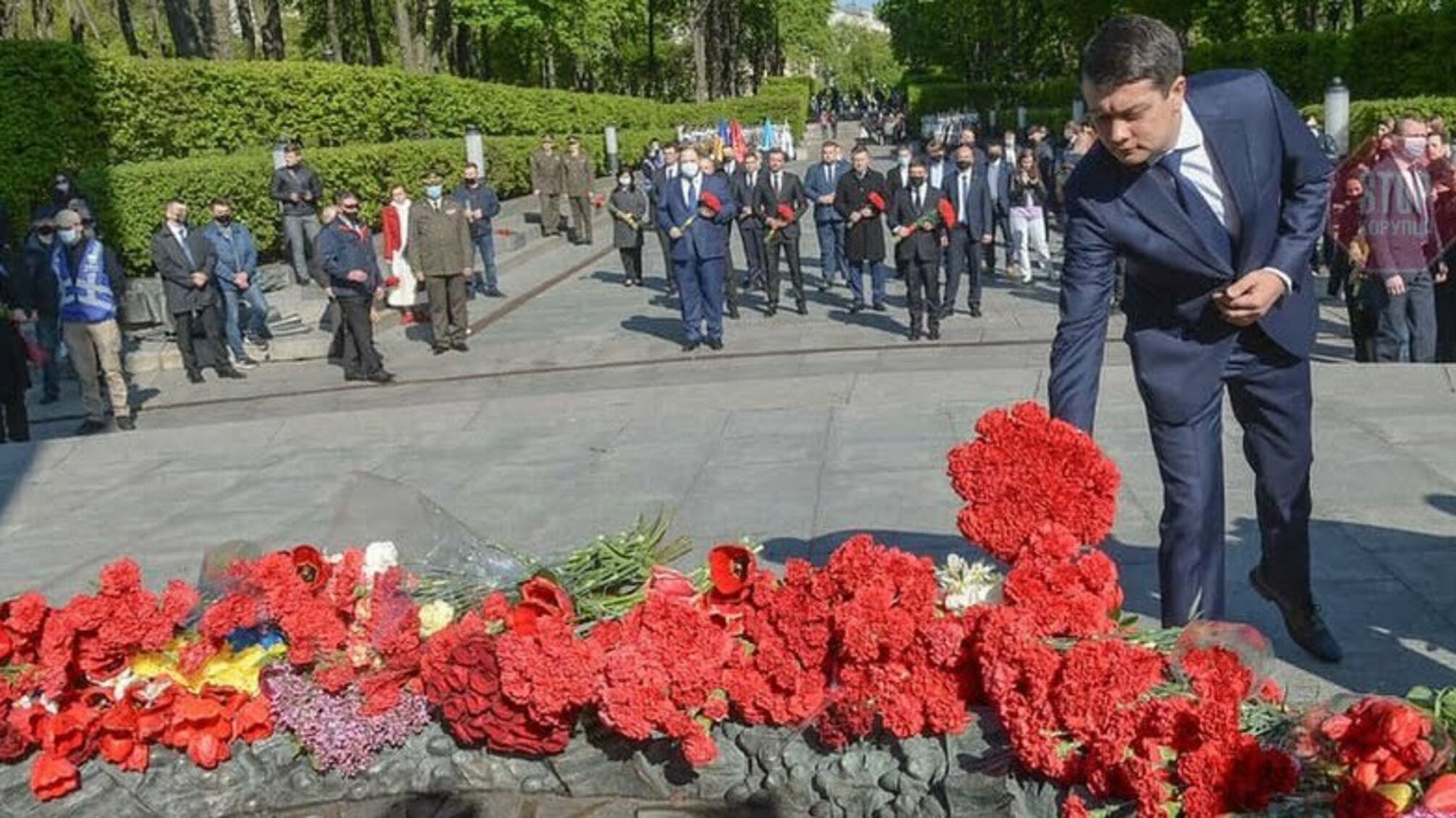'Не надо отдавать свою победу другой стране', - Разумков