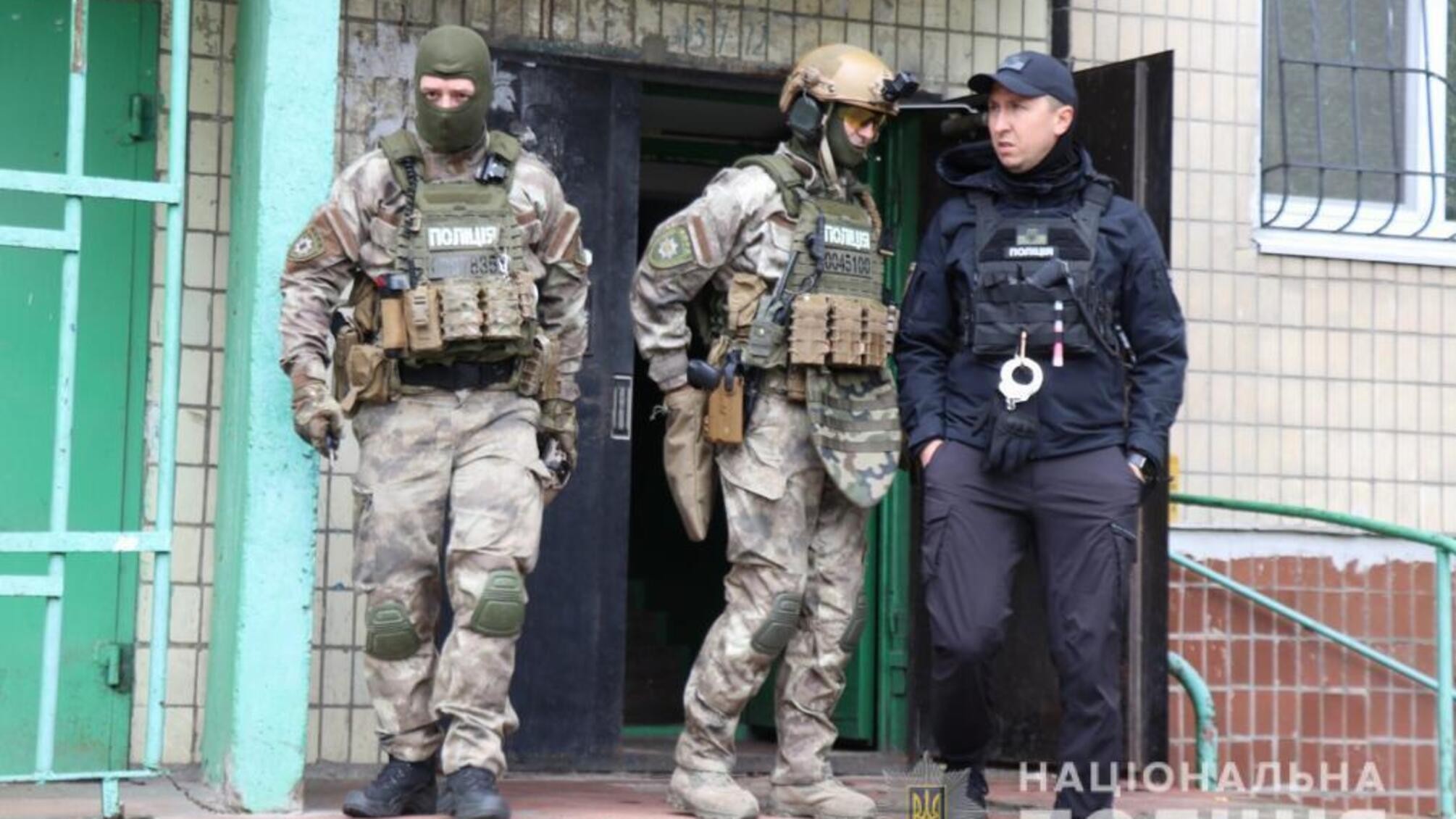 У Дніпрі поліція затримала чоловіка, який погрожував підірвати будинок