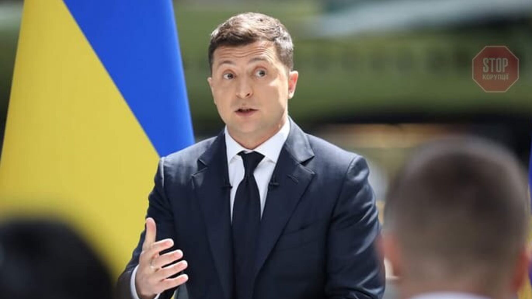 Президента звинуватили в черговій атаці на українську мову