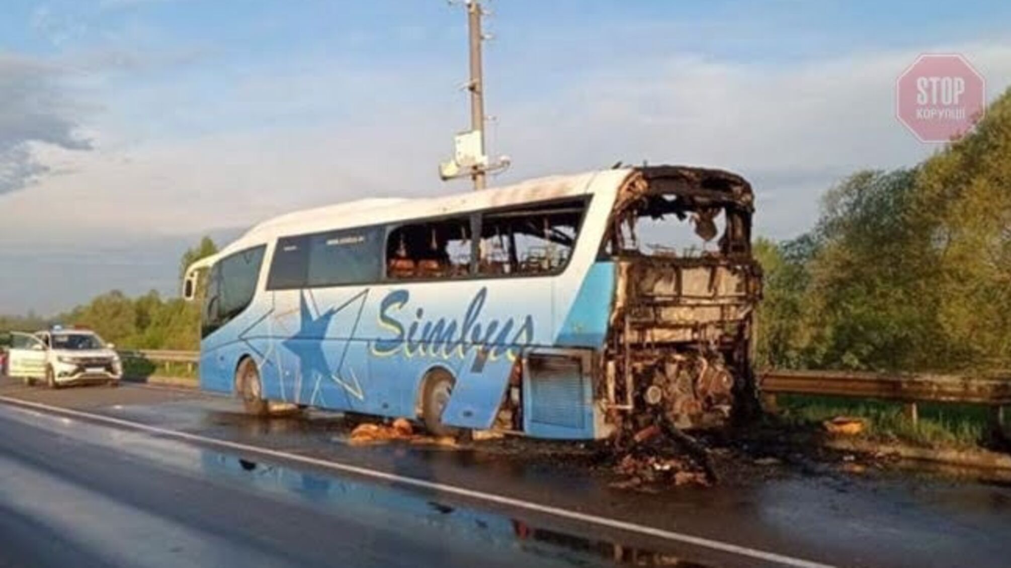 На трасі Київ-Чоп згорів рейсовий автобус