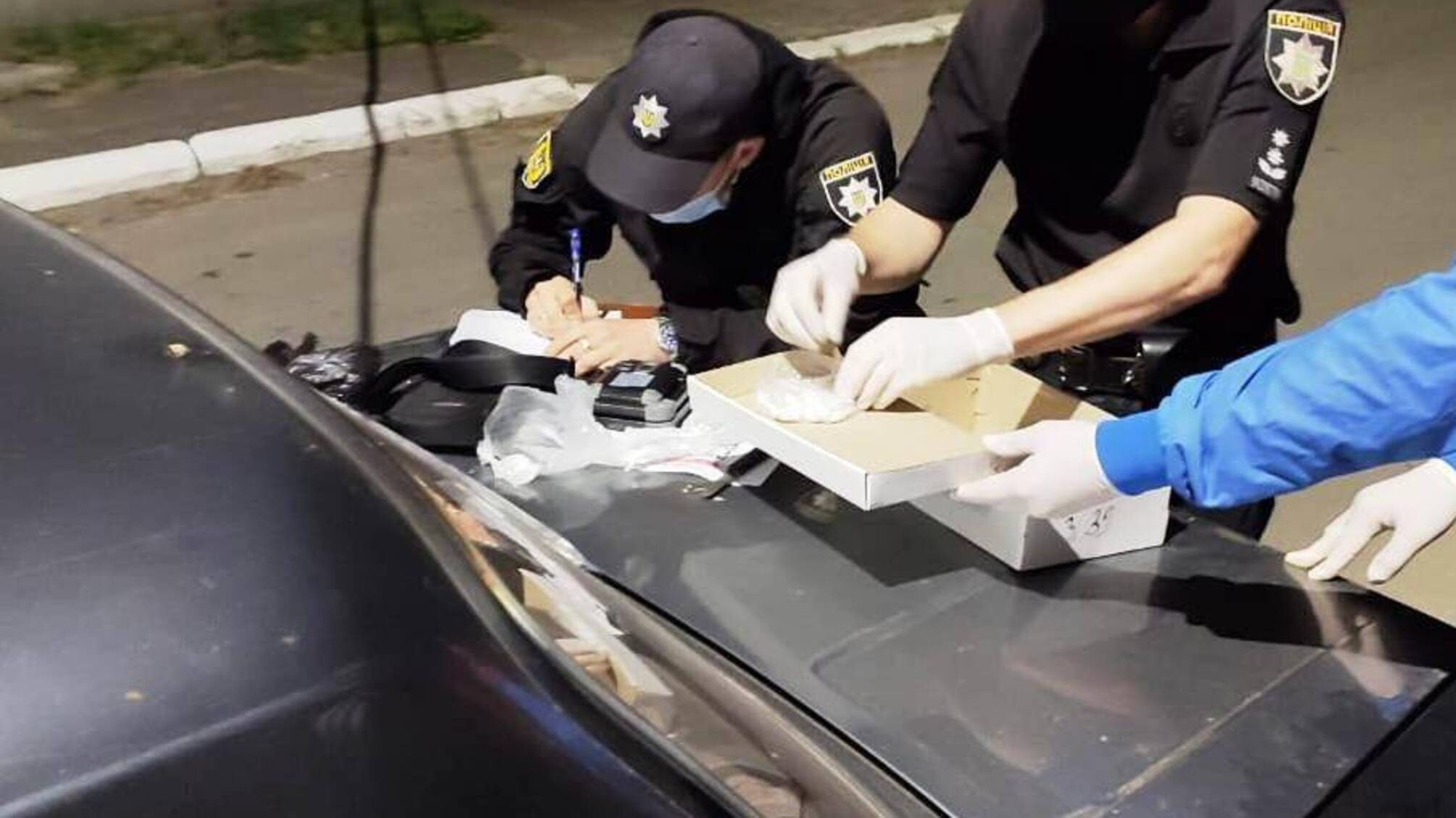 Поліцейські затримали жителя Білгорода-Дністровського за підозрою у незаконному зберіганні наркотичних засобів з метою збуту