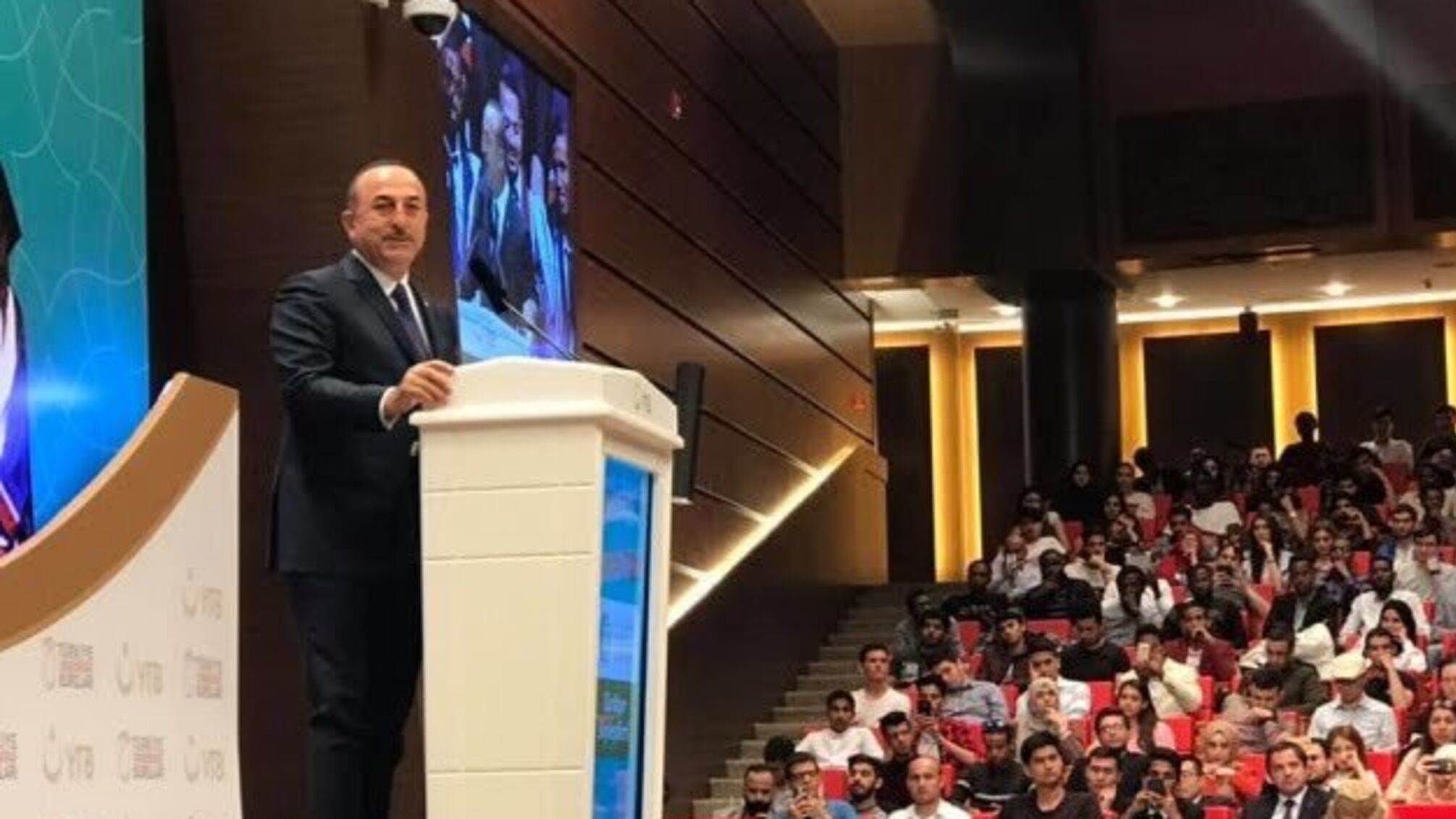 Глава МЗС Туреччини зреагував на закиди Кремля щодо співпраці з Україною