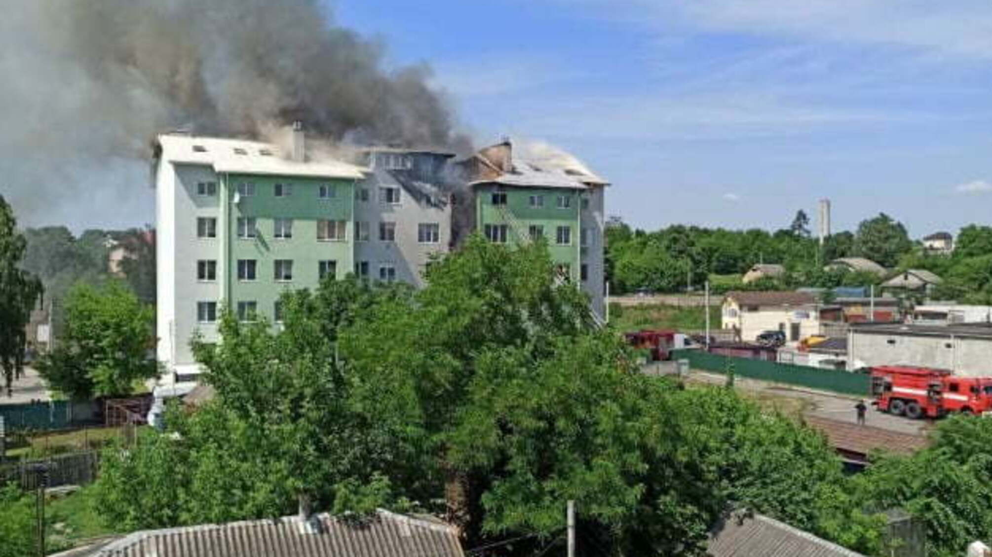 Під Києвом стався вибух у п'ятиповерхівці: людей евакуюють