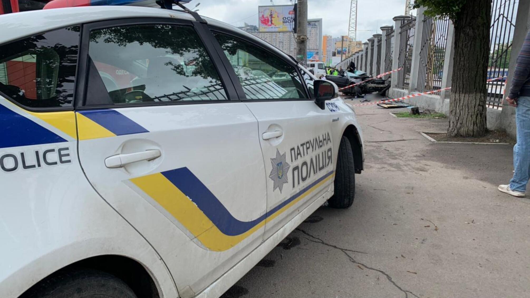 Поліцейські встановлюють обставини двох смертельних аварій в Одесі